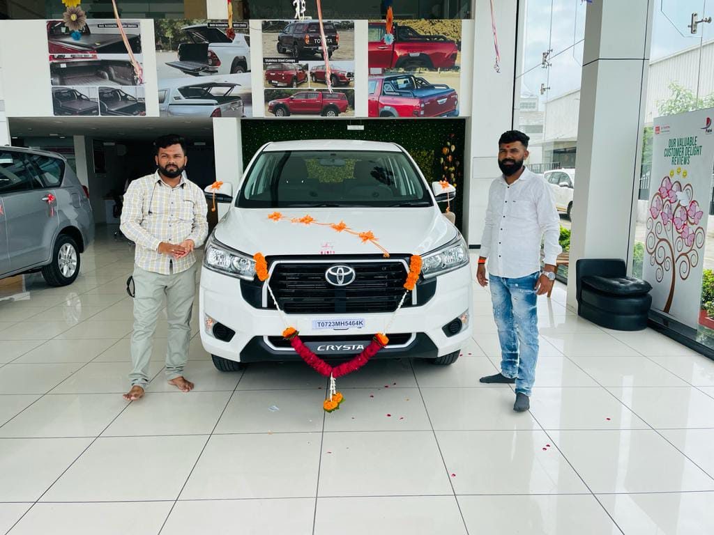 Innova Crysta and Fortuner fleet ready for outstation trips